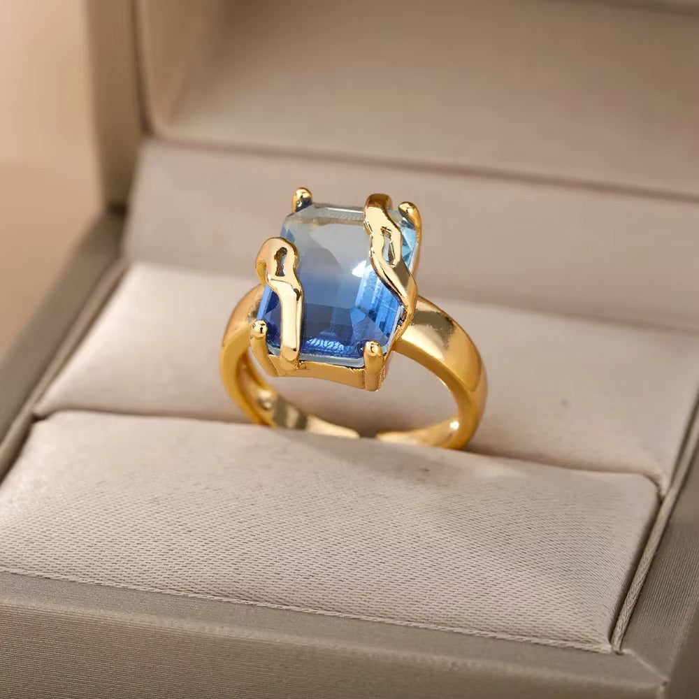 Mild Luxury Retro 18K Gold Plated Love Emerald Ring